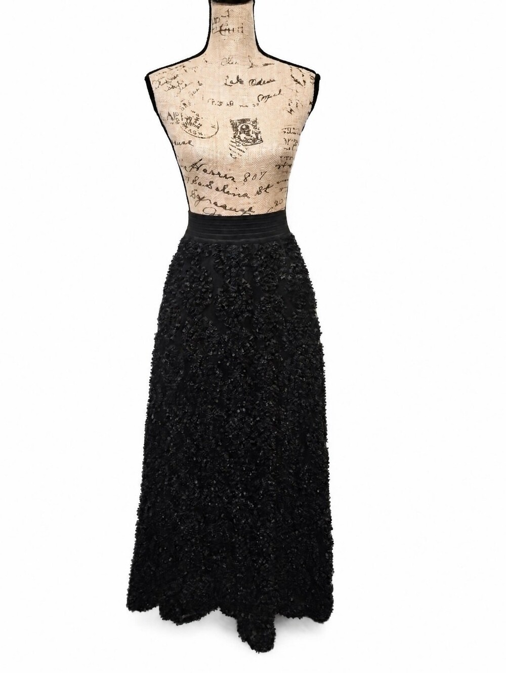 Gracia Three Dimensional Flower Detail Long Mesh Skirt
